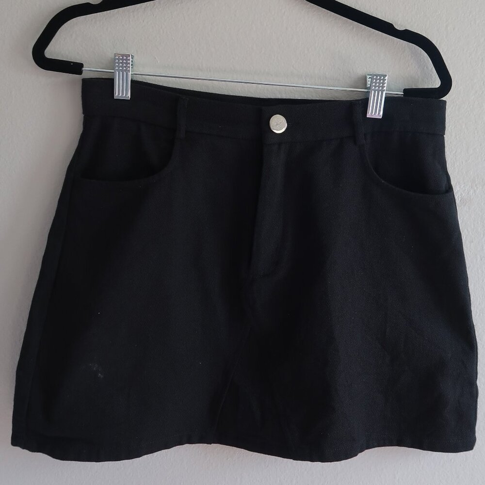 SHEIN Black Mini Skirt